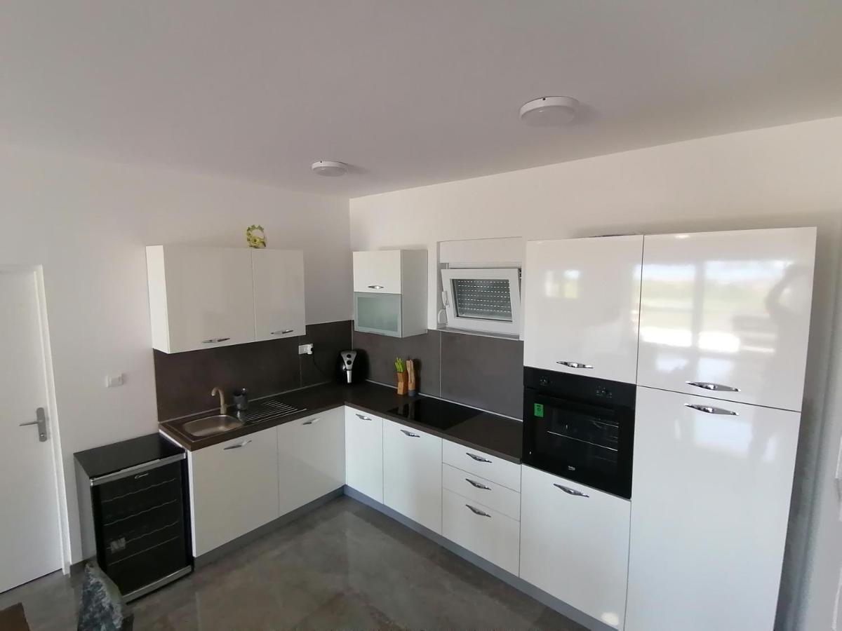 Villa Marta 3 Bedrooms, 2 Baths And Pool Каштель-Штафилич Экстерьер фото