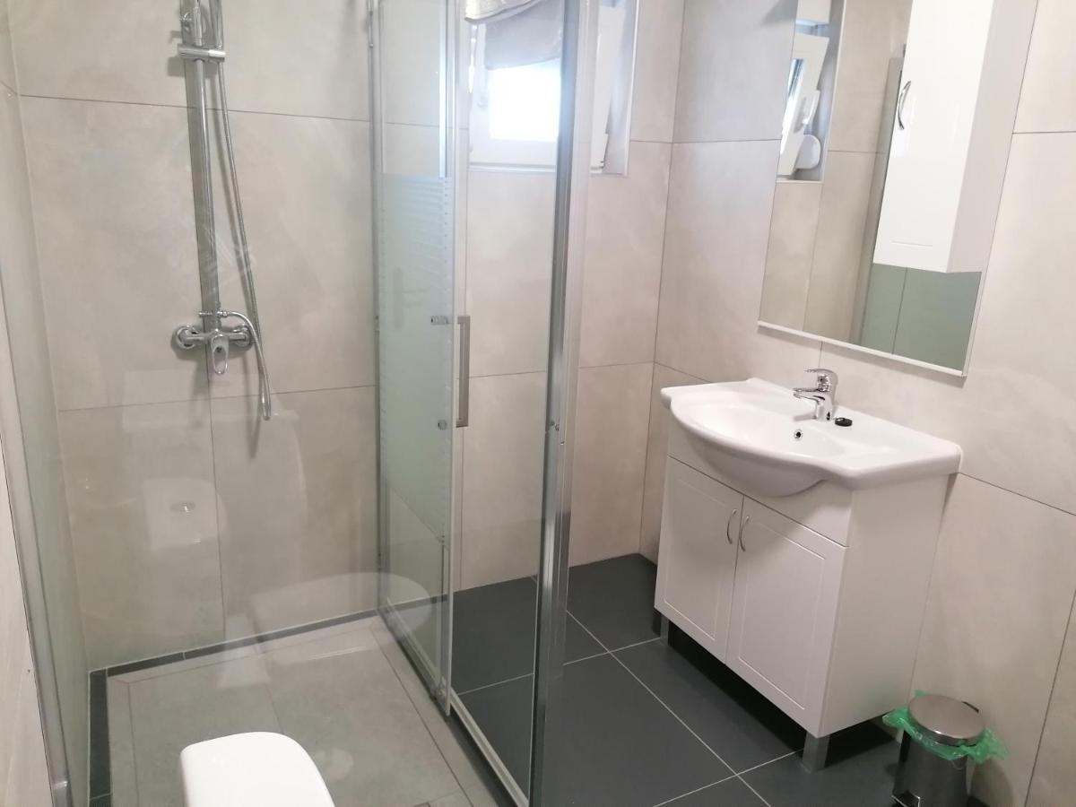 Villa Marta 3 Bedrooms, 2 Baths And Pool Каштель-Штафилич Экстерьер фото