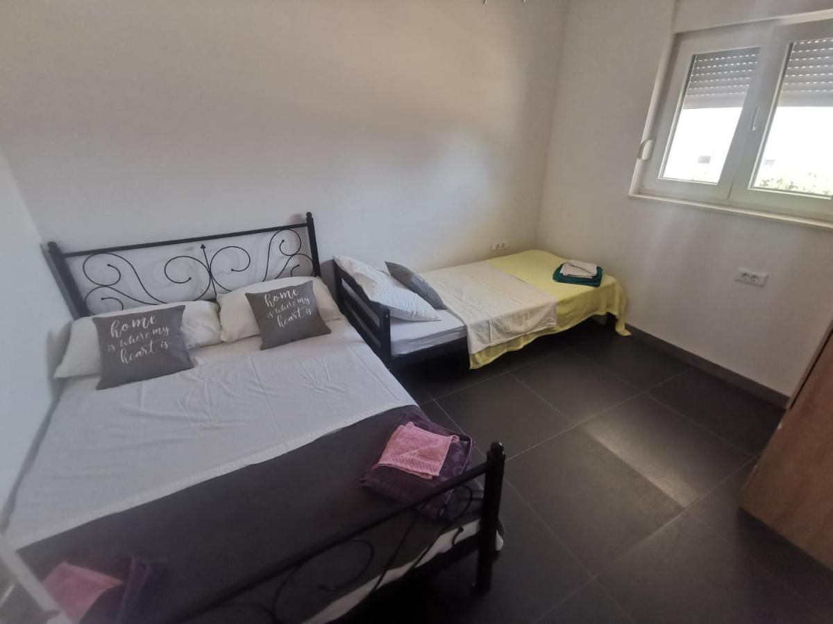 Villa Marta 3 Bedrooms, 2 Baths And Pool Каштель-Штафилич Экстерьер фото